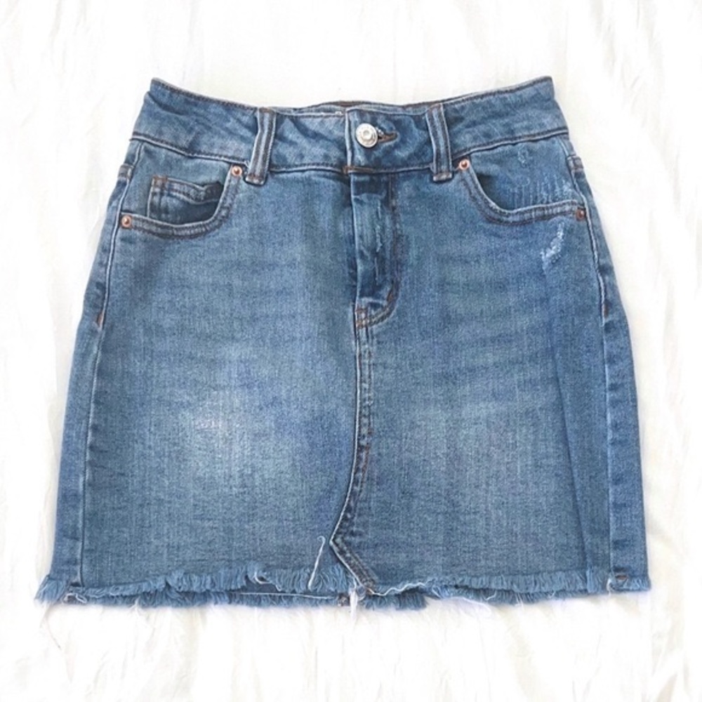 Blue denim wild fable jean skirt size 00